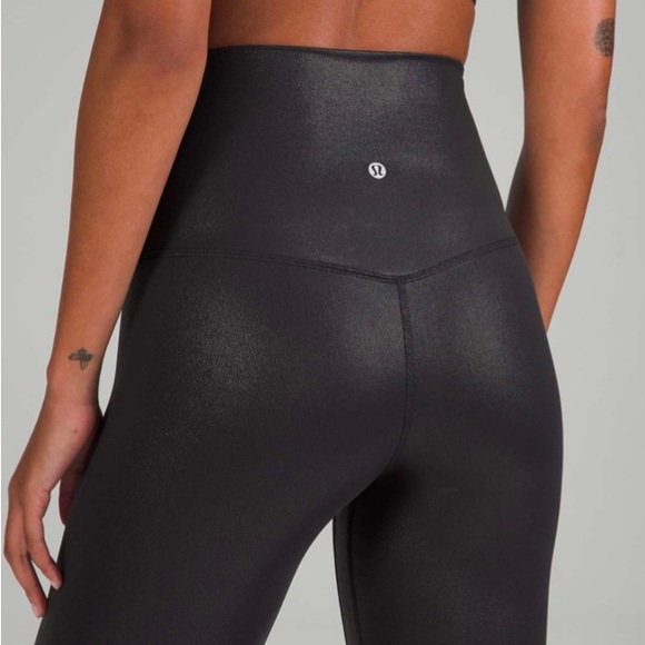 Lululemon Align High-Rise Pant 25" *Shine
Radiate Foil Print Black
Size 4 - Picture 3 of 4